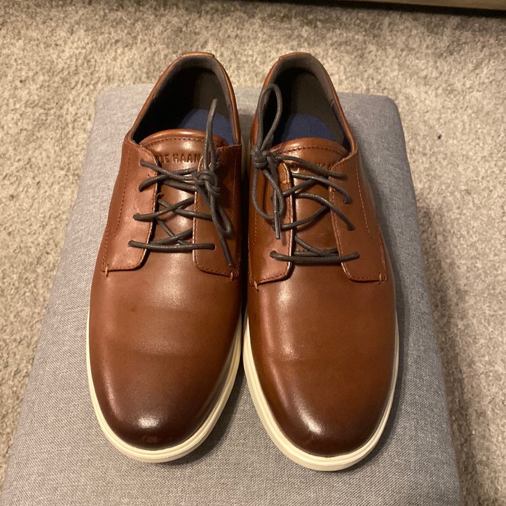 Only worn once men’s dress shoes